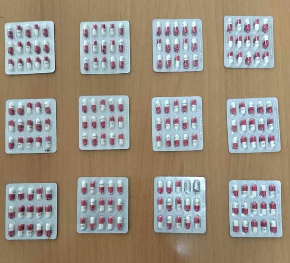 الأمن_الحضري_الخارجي_سيدي_عمار يطيح بمروج #المؤثرات_العقلية ويحجز 178 قرصًا مهلوسًا