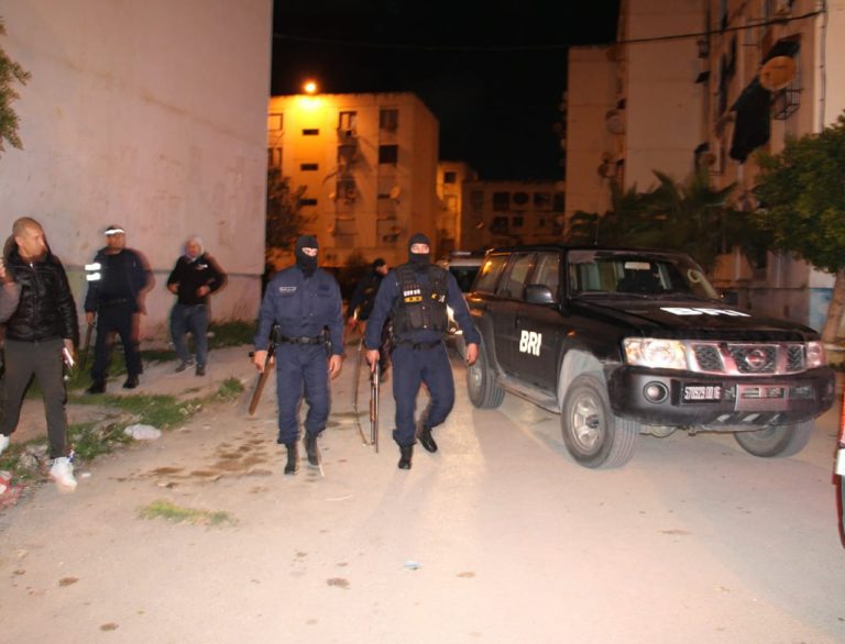 شرطة الطارف: توقيف 19 شخصًا في عمليات مداهمة واسعة ببوحجار