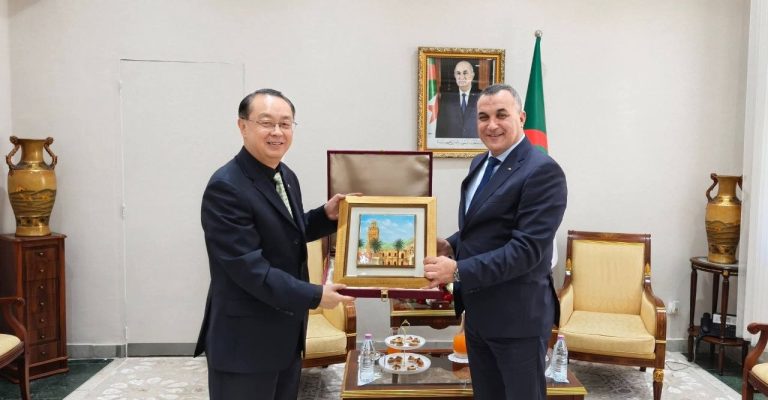 لقاء جزائري–صيني لتعزيز الشراكة في مجالات الرقمنة والاتصالات