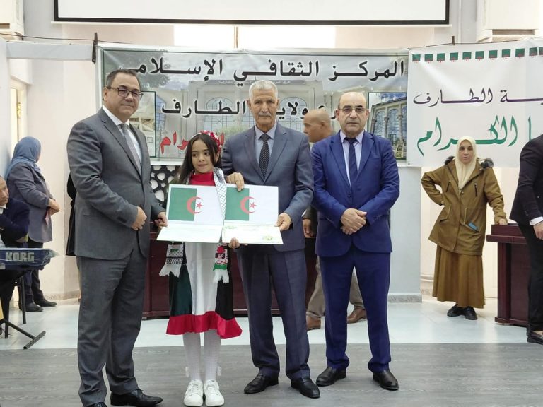 احتفالات يوم العلم بالطارف تجسد رمزية المعرفة وتعزز روح الانتماء الوطني