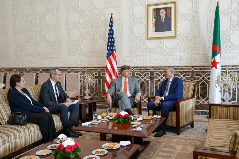 زيارة دبلوماسية جديدة لتعزيز العلاقات بين الجزائر والولايات المتحدة