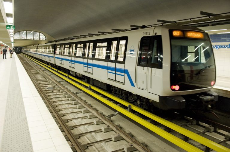 إطلاق خدمة رقمية جديدة لشراء تذاكر مترو الجزائر إلكترونيًا