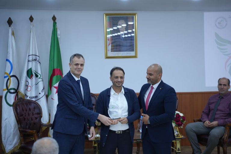 اللجنة الأولمبية والرياضية الجزائرية تحتفي باليوم العالمي لحرية الصحافة بندوة حول الذكاء الاصطناعي