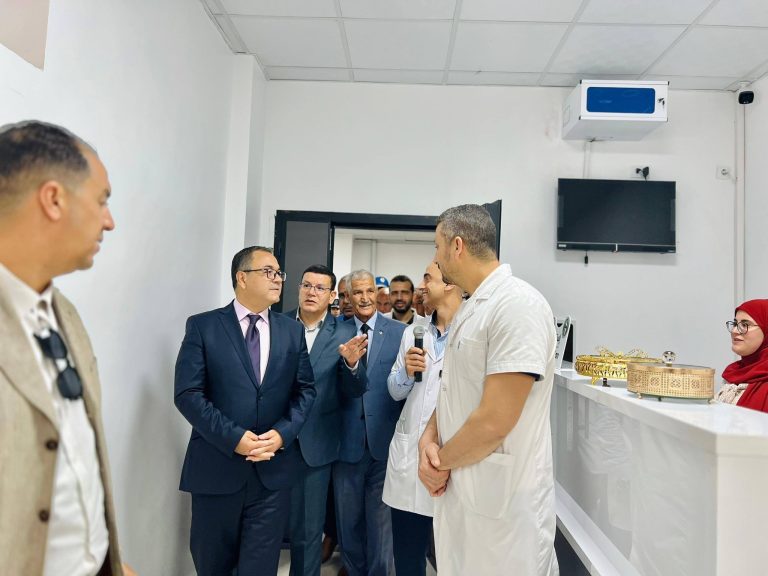 زيارة ميدانية تعزز قطاع الصحة والسكان وتدعم الأطباء الخواص بولاية الطارف