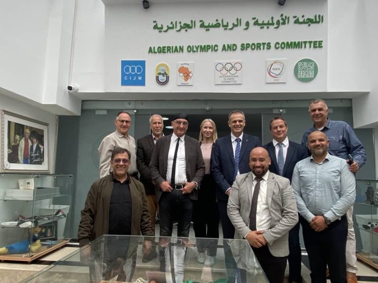 اللجنة الأولمبية الجزائرية تتجه نحو التحول الرقمي الكامل بشراكات دولية