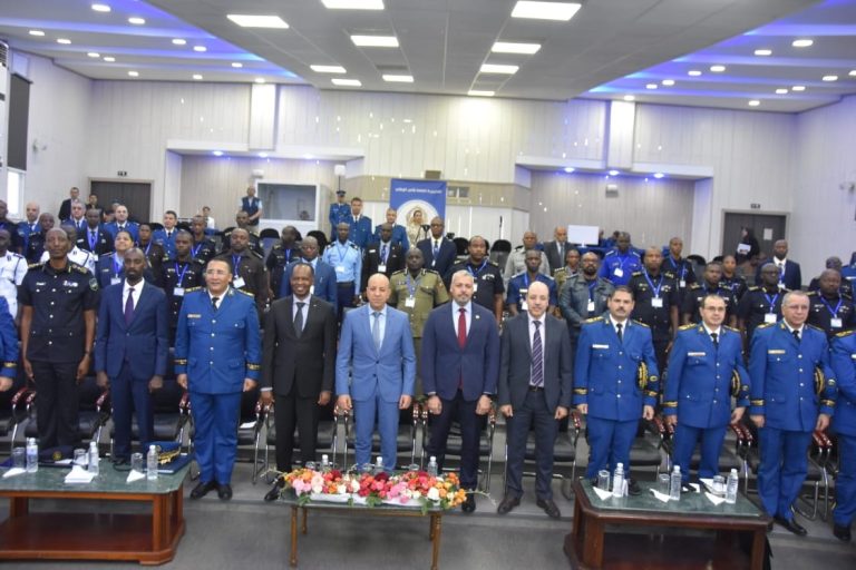افتتاح زيارة دراسية لتعزيز التعاون الأمني بين شرطة الجزائر ورواندا بمشاركة إطارات إفريقية
