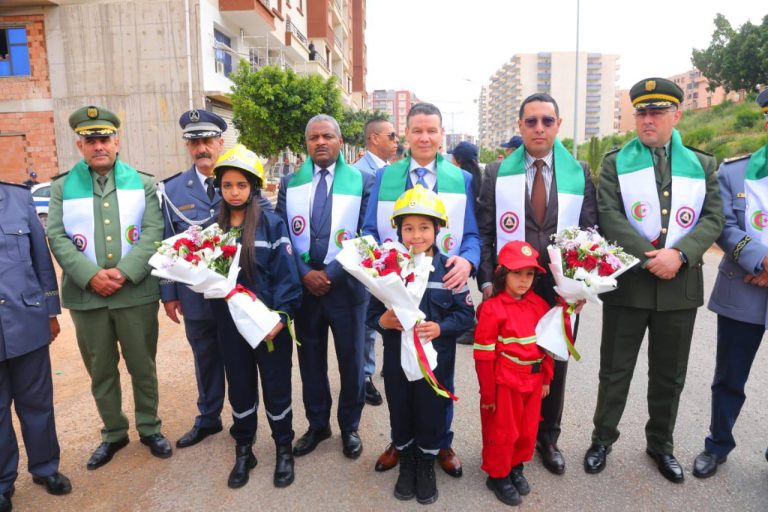 إعطاء إشارة انطلاق القافلة التحسيسية الوطنية من ولاية عين تموشنت