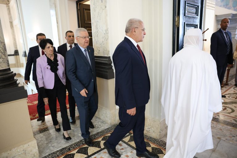 فعاليات الملتقى البرلماني حول: “العيش معاً في سلام: إسهامات مفكرين جزائريين عبر العصور”