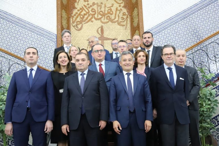 لطفي_بوجمعة يستقبل نظيره الفرنسي جيرالد_دارمانان لتعزيز التعاون القضائي