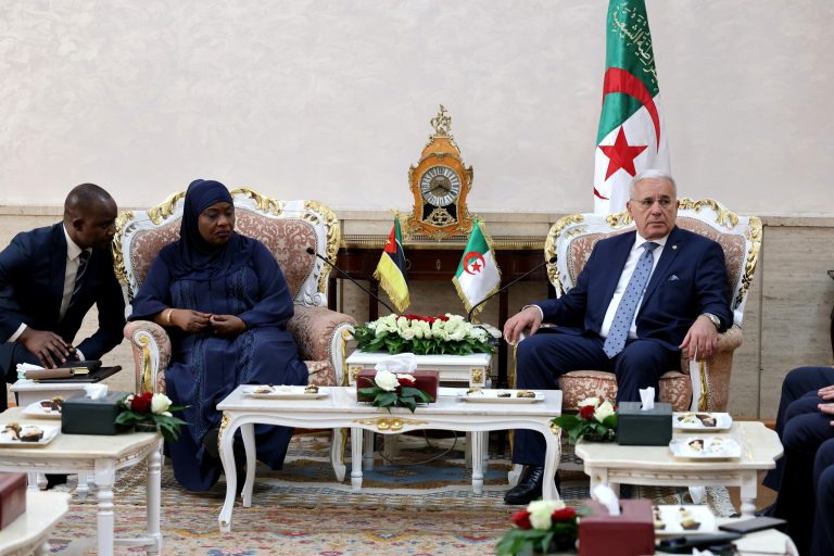 براهيم_بوغالي يتحادث مع رئيسة_برلمان_موزمبيق ويؤكد حرص الجزائر على تعزيز التعاون الثنائي والإفريقي