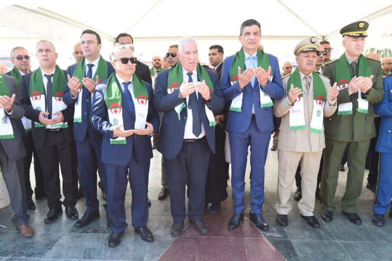 وزير_المجاهدين يشرف_على_وقفة_ترحم بمناسبة_الذكرى_70 لـ يوم_الطالب بساحة_المقاومة