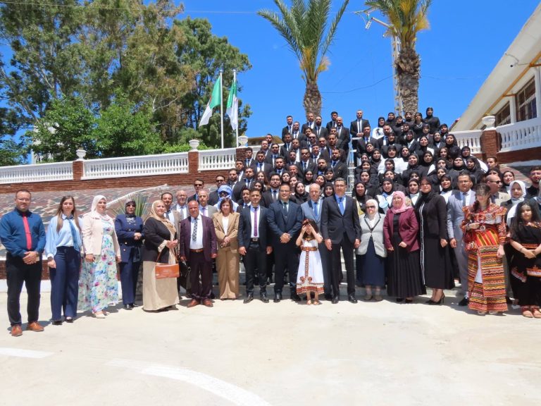 تخرج الدفعة الثانية عشرة للمتصرفين الرئيسيين لمصالح الصحة تحت اسم الشهيدة مريم بوعتورة