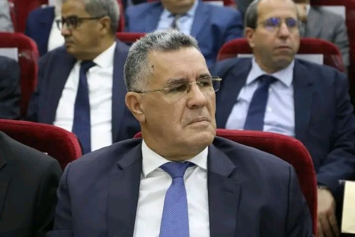 مناقشة واقع قطاع الموارد المائية في المسيلة خلال اجتماع ترأسه وزير الري