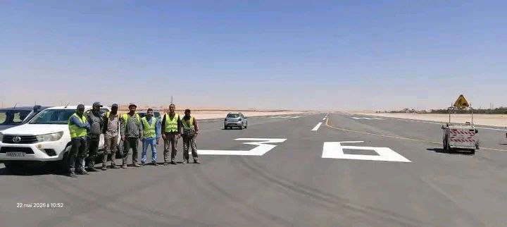 مشروع لتدعيم المدرج الرئيسي بمطار حاسي مسعود وتطوير ملحقاته