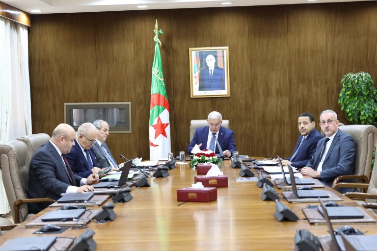 رئيس المجلس الشعبي الوطني يترأس اجتماعاً لتقييم حصيلة ومنجزات هياكل المجلس خلال العهدة التشريعية التاسعة