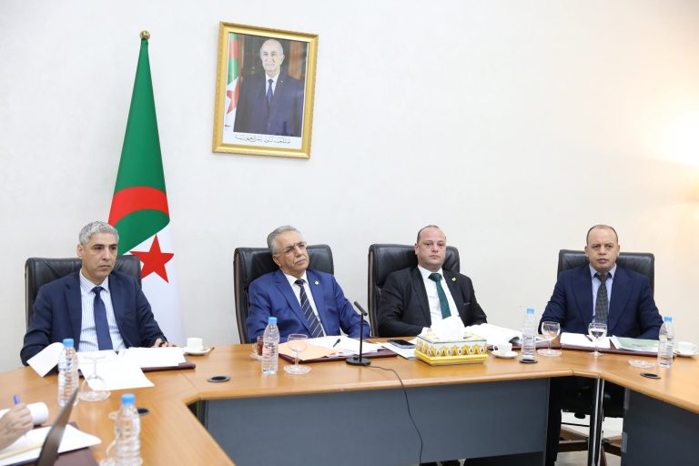 مشاركة الجزائر في المؤتمر 39 للاتحاد البرلماني العربي عبر تقنية التحاضر عن بعد