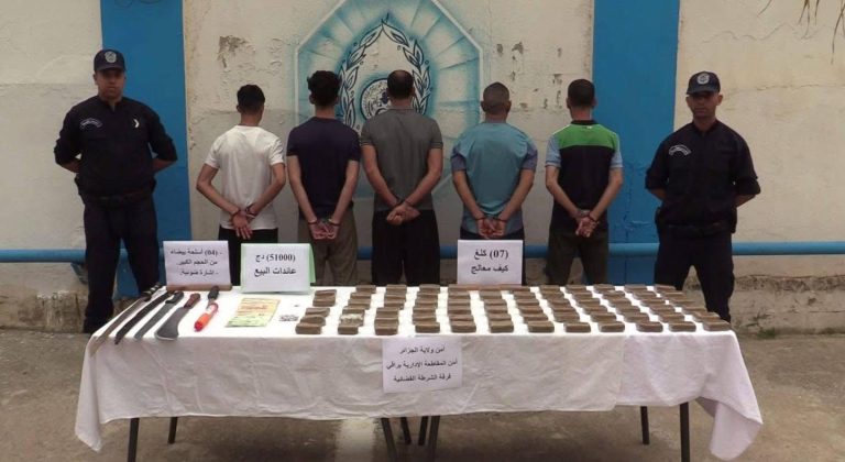 شرطة_براقي تفكك شبكة إجرامية وتحجز 07 كلغ من المخدرات المعالجة وتوقف 05 أشخاص متورطين في المتاجرة بالسموم