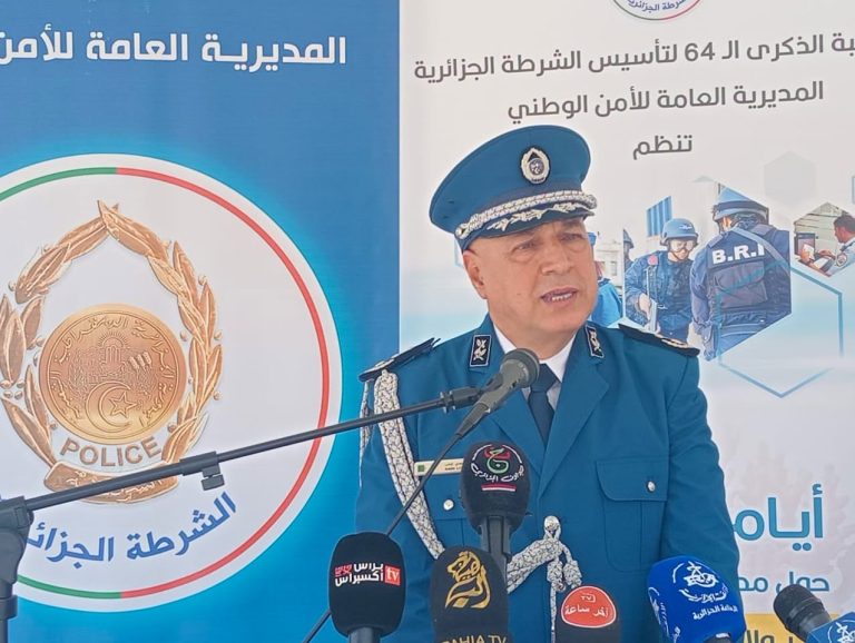المديرية العامة لـالأمن الوطني تنظم أيام إعلامية حول مصالحها بولاية الطارف.