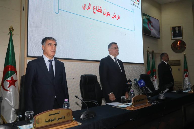 وزير الري يؤكد من أدرار مواصلة تعزيز الأمن المائي وتسريع مشاريع القطاع