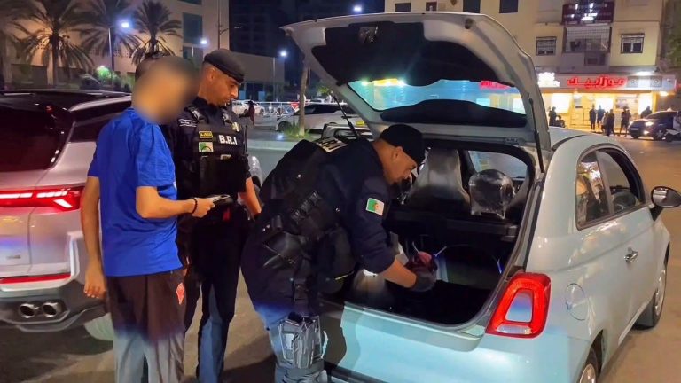 عملية أمنية واسعة بوهران تسفر عن توقيف عشرات المشتبه فيهم