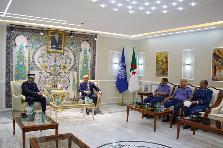 المدير العام للأمن الوطني يستقبل رئيس الإتحاد الرياضي العربي