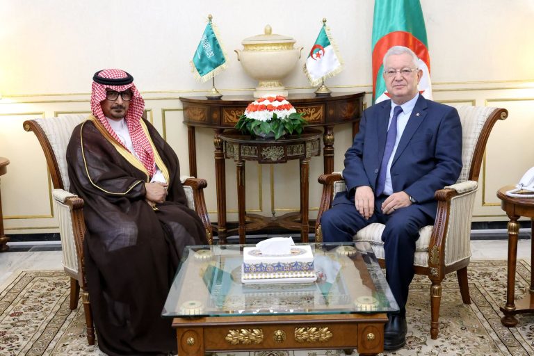 السيد عزوز ناصري، رئيس مجلس الأمة، يستقبل سعادة السيد عبد الله بن ناصر البصيري، سفير المملكة العربية السعودية لدى الجزائر