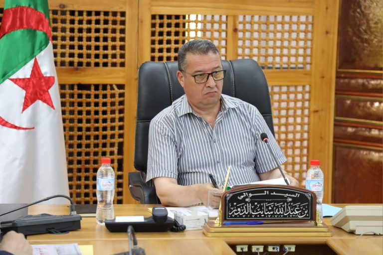 والي أم البواقي يترأس اجتماعًا تنسيقيًا لمتابعة التحضيرات الخاصة بالدخول المدرسي 2026-2027