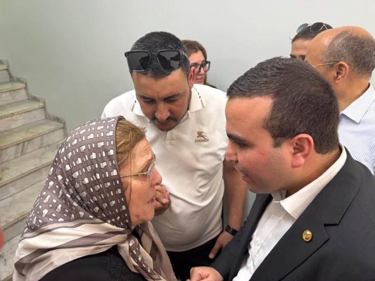 بتكليف من رئيسة المجلس الشعبي الوطني.. نائبا الرئيس يقدمان واجب العزاء لعائلة عبد الحق بن بولعيد