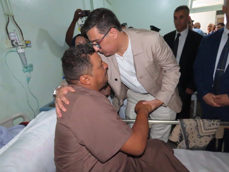وزير_الصحة يتفقد جرحى حادث المرور بتيميمون ويؤكد ضمان التكفل الأمثل بهم