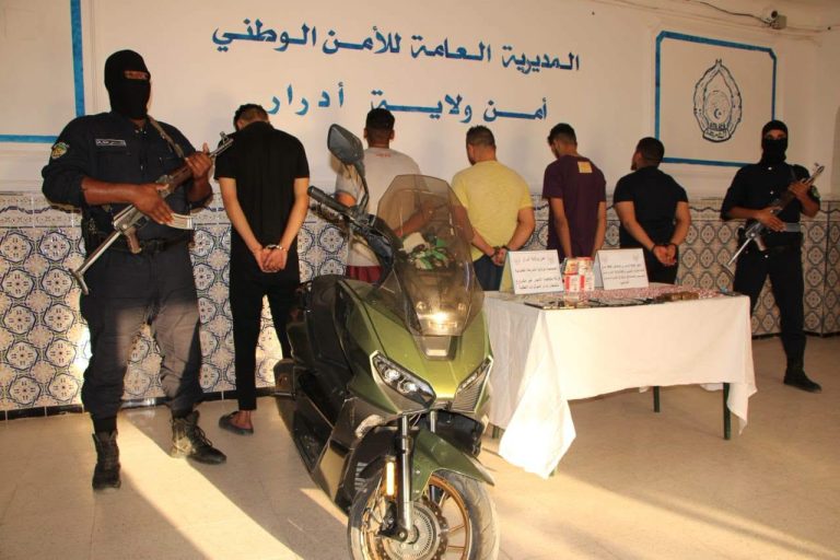 أمن أدرار يوقف خمسة أشخاص ويحجز 958 قرصاً مهلوساً وكميات من المخدرات
