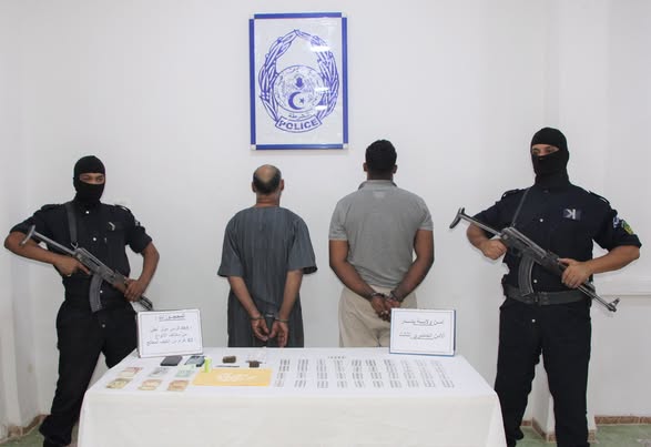 أمن بشار يوقف مشتبه فيهما ويحجز كمية من المخدرات والمؤثرات العقلية