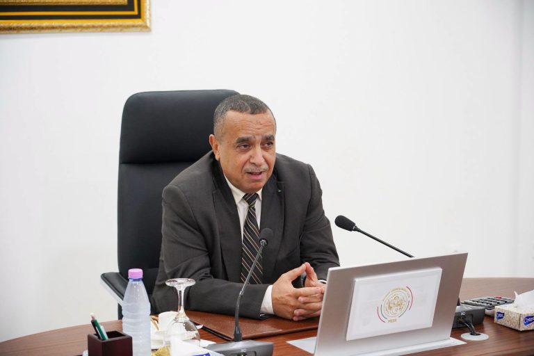 وزير الطاقة والطاقات المتجددة يترأس اجتماعًا لمتابعة ملفات القطاع والتحضيرات للدخول الاجتماعي 2026-2027