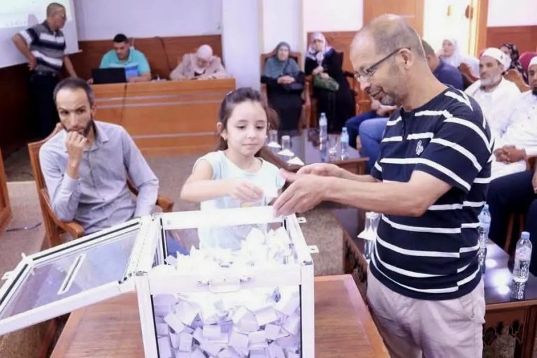 تنظيم القرعة الاستثنائية الخاصة بحصة 2000 دفتر حج عبر مختلف ولايات الوطن