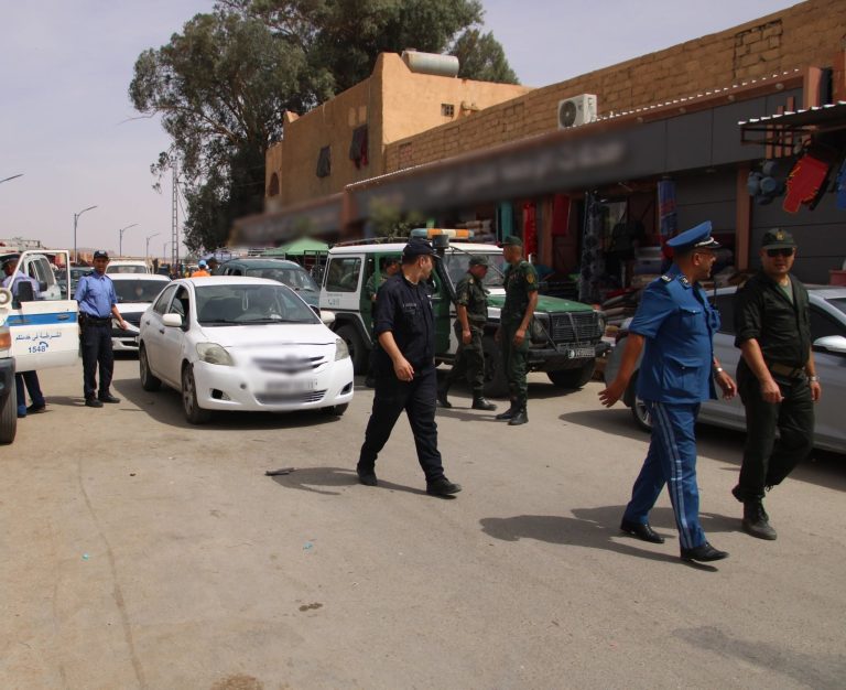شرطة تامنغست تنظم خرجة ميدانية تحسيسية على مستوى حي الصفصاف و حي صورو