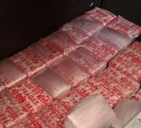 الفرقة الجهوية لمكافحة تهريب البضائع والمخدرات بسطيف تحبط عملية تهريب 105 كلغ من الكيف المعالج