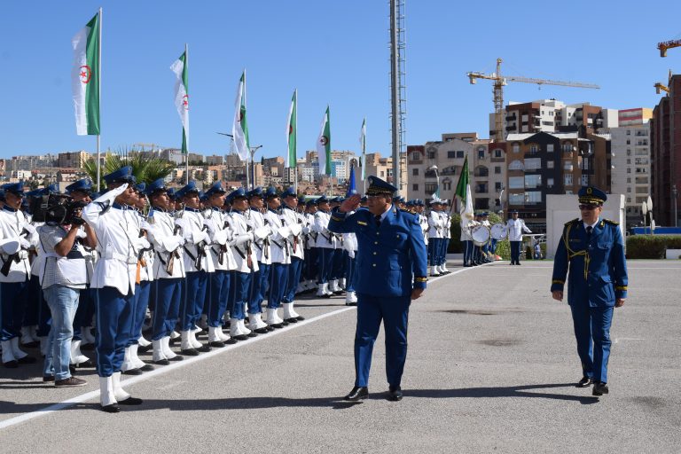 مدير التكوين والتعليم  يشرف على تخرج موحد لـ 1502 عون شرطة