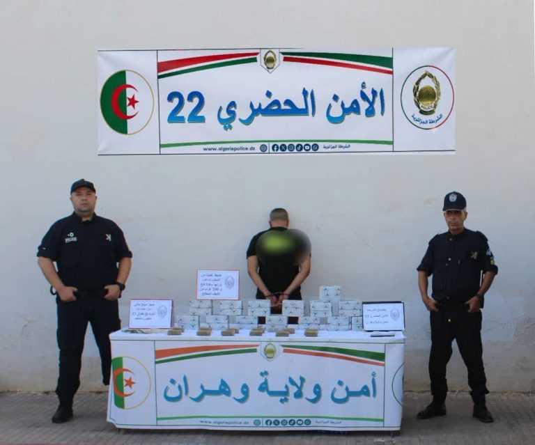 شرطة وهران تطيح بمروج المخدرات ينشط ضمن شبكة   اجرامية منظمة وتضبط 14 كلغ و200 غرام من الكيف المعالج
