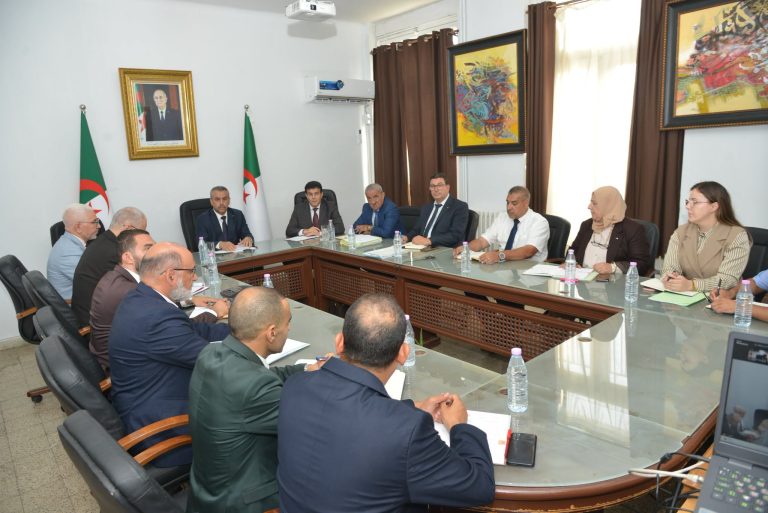 وزير التربية يأمر بتسريع إعادة تأهيل المؤسسات المتضررة من الحرائق قبل الدخول المدرسي