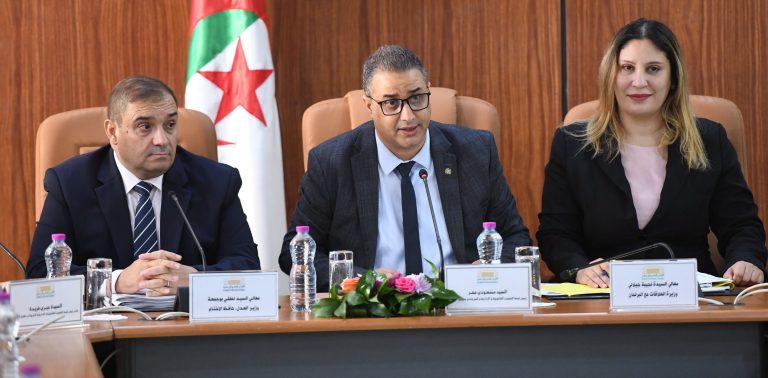 قدمه وزير العدل…. لجنة الشؤون القانونية تستمع إلى عرض حول مشروعين قانونيين متعلقين بقانون العقوبات والقضاء العسكري