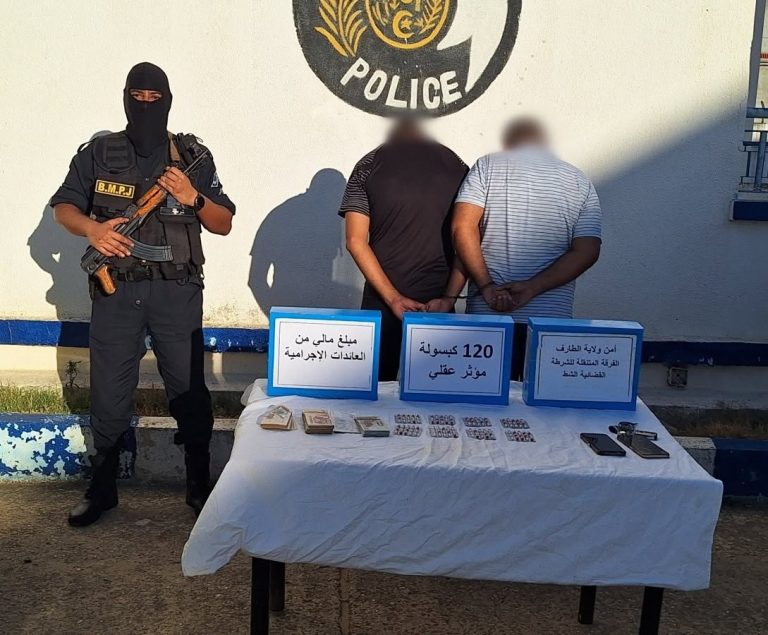 شرطة الطارف ممثلة في الفرقة المتنقلة للشرطة القضائية الشط