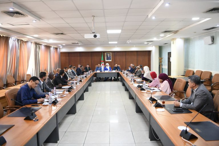 لجنة التربية تعقد اجتماعا لضبط برنامج عملها خلال الدورة البرلمانية 2026-2027