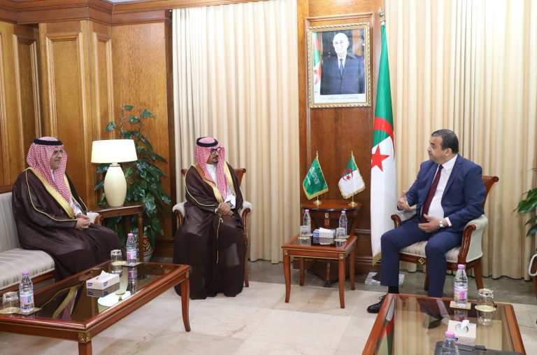 وزير الدولة، وزير المحروقات يستقبل الرئيس التنفيذي لمجموعة أبونيان القابضة.