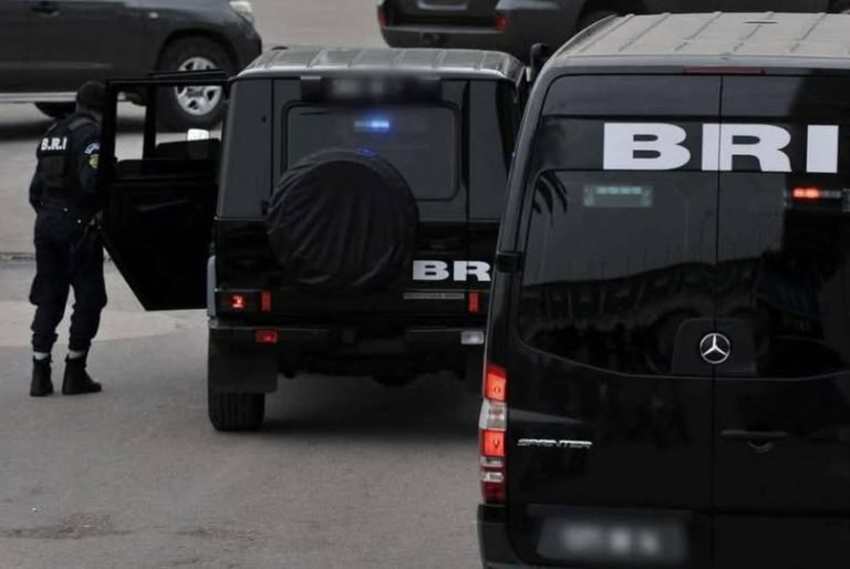 فرقة البحث و التدخل BRI توقف شخص وتحجز كمية من المخدرات (كيف معالج)