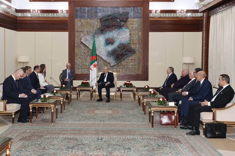 رئيس الجمهورية يستقبل رئيسة مجلس الجمعية الوطنية لجمهورية بيلاروس السيدة ناتاليا كوتشانوفا .