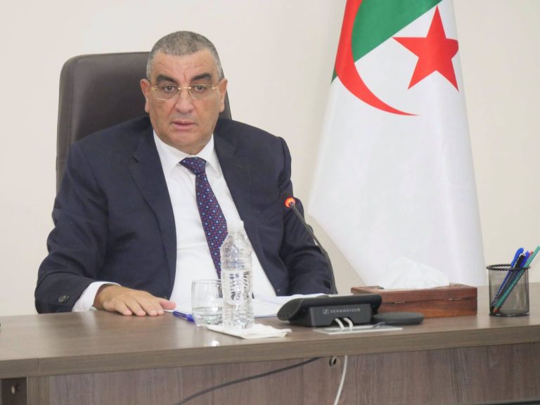 جلاوي يترأس اجتماعا لمتابعة التحضيرات لإطلاق خط السكة الحديدية نحو تمنراست