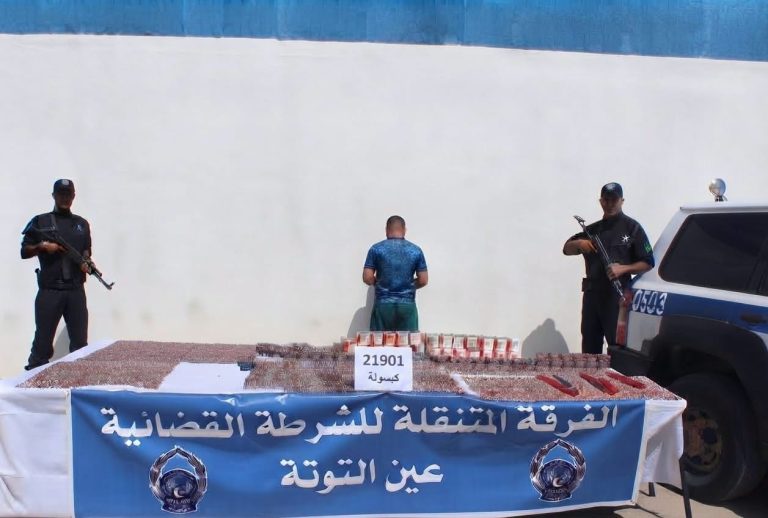 توقيف مسبوق قضائياً وحجز أكثر من 21 ألف كبسولة بريغابالين بعين التوتة