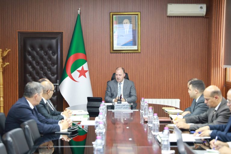 محمد حطاب يترأس اجتماعا تنسيقيا خصص للصندوق الوطني للتأمين عن البطالة.