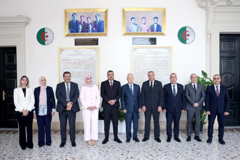 اجتماع تنسيقي برئاسة السيد عزوز ناصري، رئيس مجلس الأمة لتحضير مشاركة وفد البرلمان الجزائري في الجمعية الـ 153 للاتحاد البرلماني الدولي