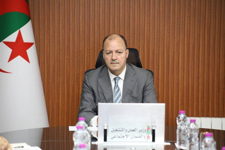 وزير العمل والتشغيل والضمان الاجتماعي يترأس اجتماعا تنسيقيا مع إطارات المعهد الوطني للعمل