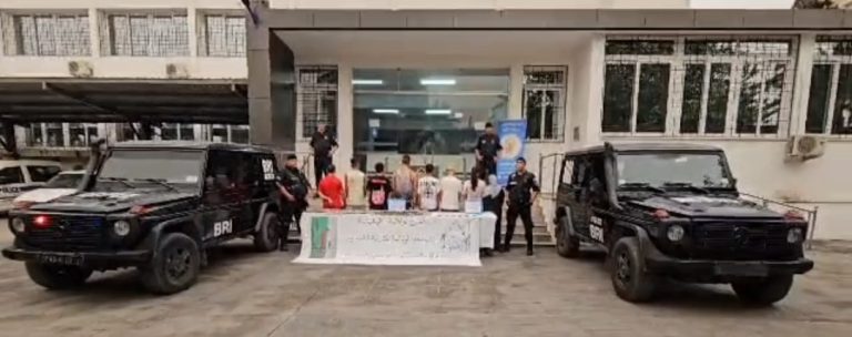 توقيف 08اشخاص من بينهم 02امراتين  في قضية المتاجرة بالمخدرات بأمن ولاية البليدة .